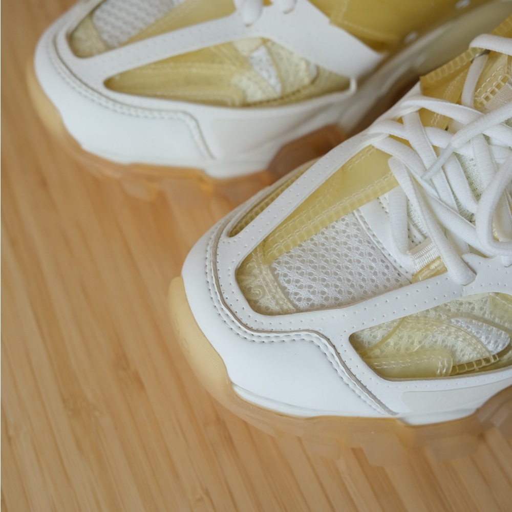 Brand new with tags Balenciaga Track V1 white.Never worn.Balenciaga bag included - Picture 8 of 10